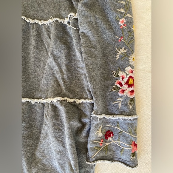 Johnny Was Acacia Tiered Embroidered Floral Gray Hooded Zip Front Jacket Small - Picture 9 of 10